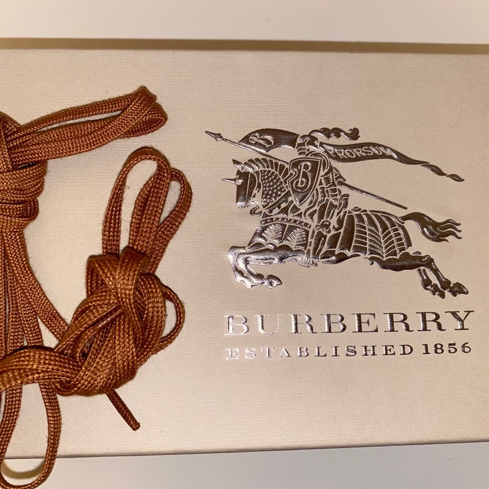 Burberry Women’s Sneaker - Picture 3 of 7